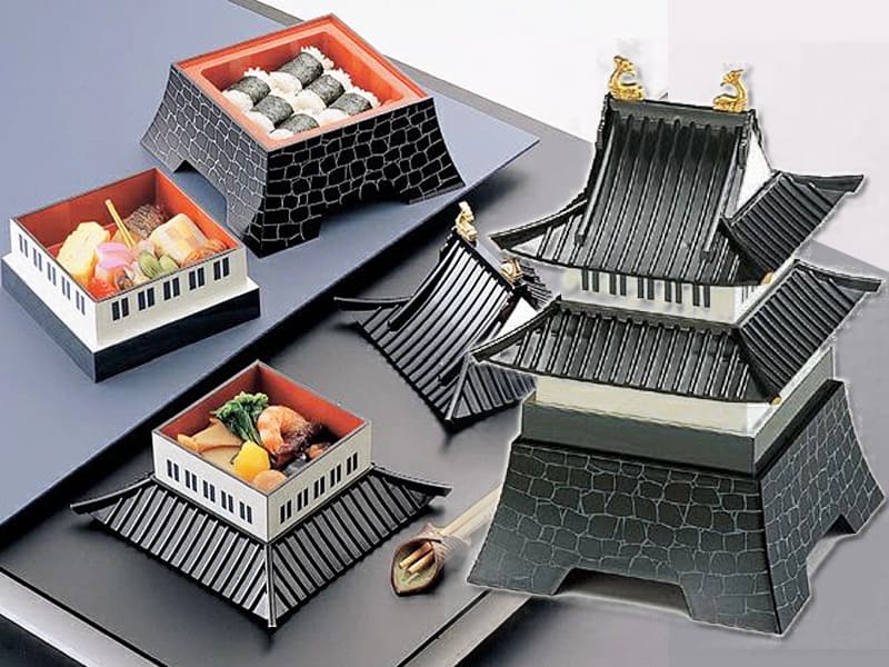 Фото коробки дзюбако в виде древнего замка